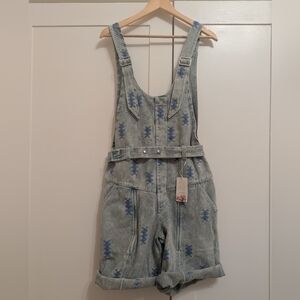 NWT Agua Bendita embroidered denim overalls